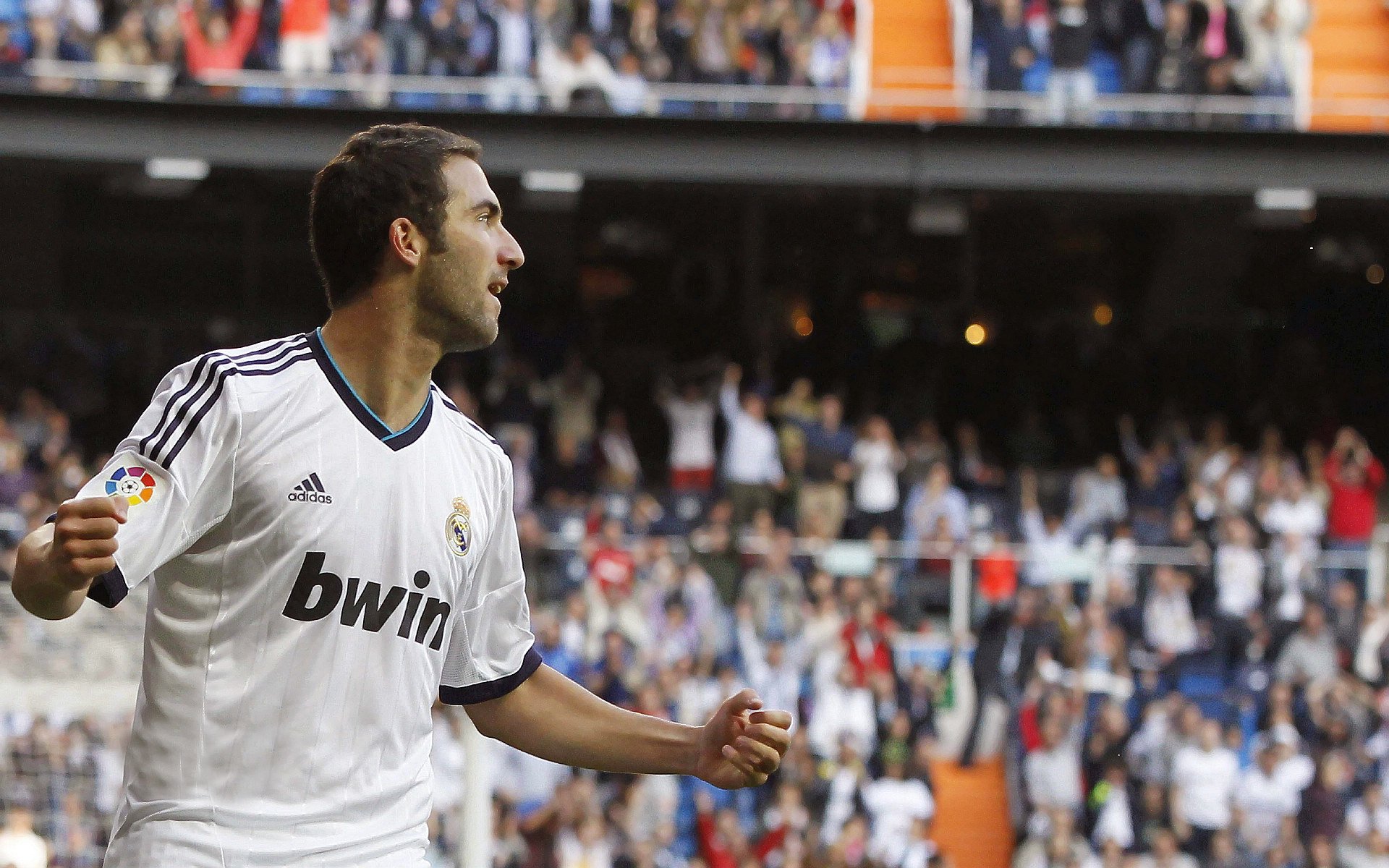 “巨星赋能：领衔球队的超级巨星们”，超级巨星足球俱乐部